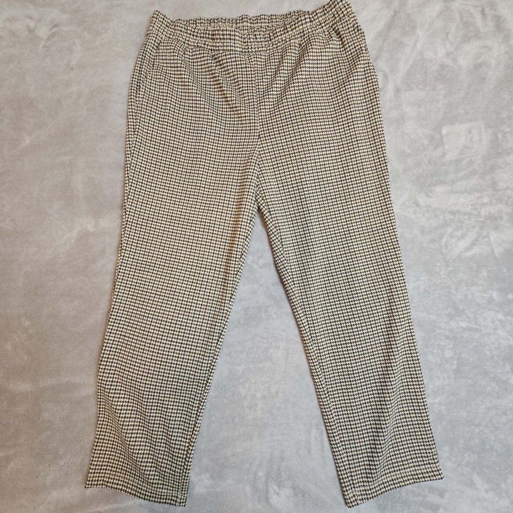 A New‎ Day Pleated Pants Large Brown Black Plaid Crop Trouser Pull On Pockets